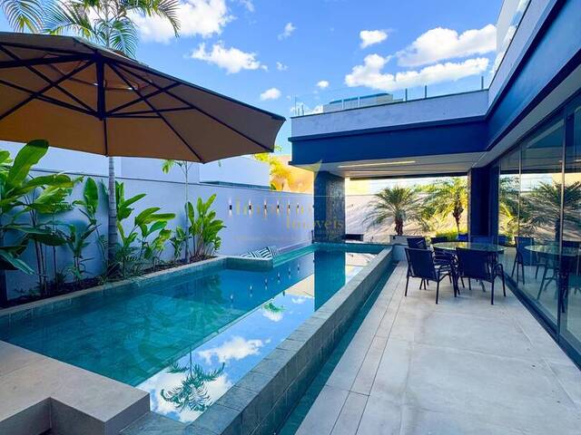#1477 - Casa para Venda em Cuiabá - MT - 2
