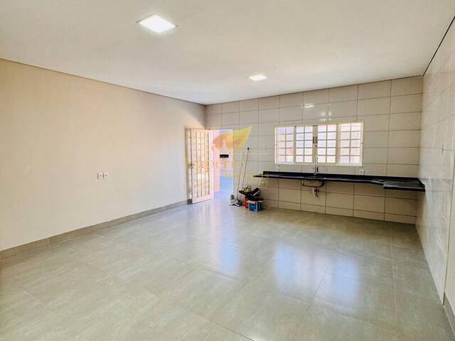 Casa para Venda em Cuiabá - 5