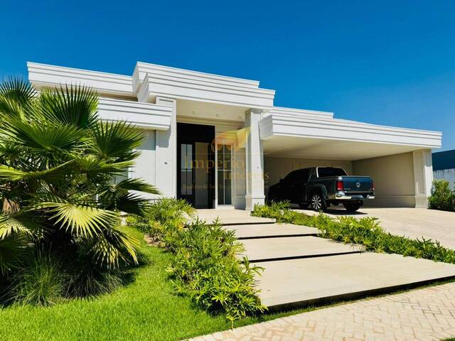 #1535 - Casa para Venda em Cuiabá - MT - 2