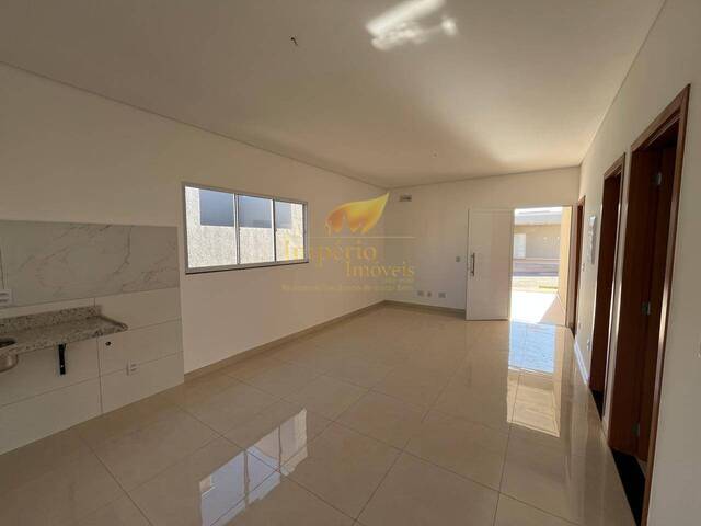 Casa para Venda em Cuiabá - 2