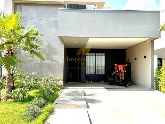 #1547 - Casa para Venda em Cuiabá - MT - 1