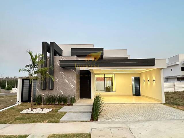 #1549 - Casa para Venda em Cuiabá - MT - 1