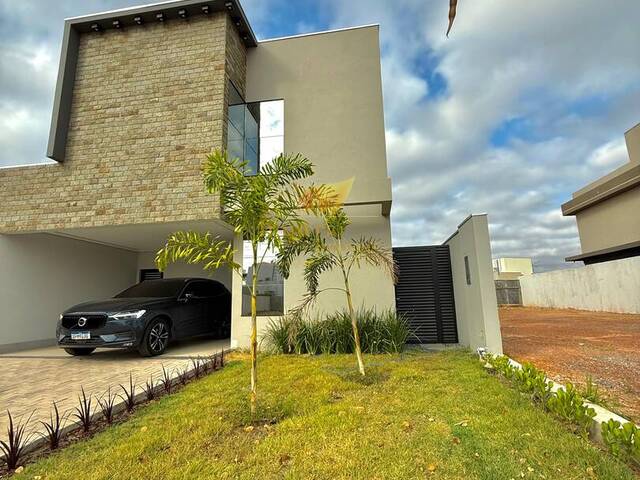#1553 - Casa para Venda em Cuiabá - MT - 2