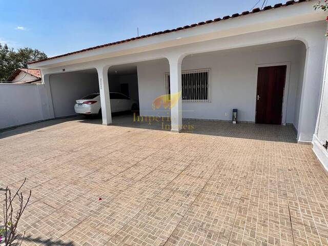 #1558 - Casa para Venda em Cuiabá - MT - 1