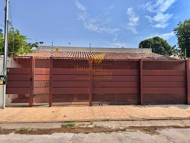 #1562 - Casa para Venda em Cuiabá - MT - 2